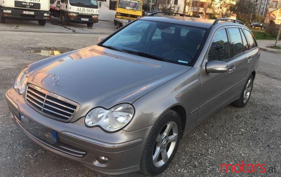 2006' Mercedes-Benz C 220 photo #1