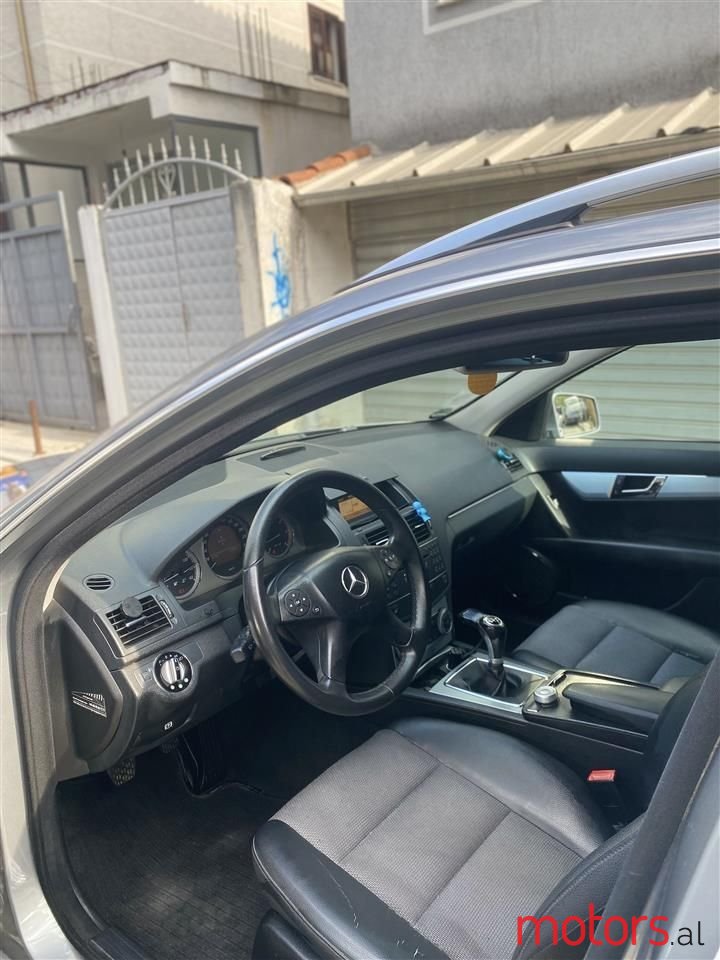 2009' Mercedes-Benz C 200 photo #6