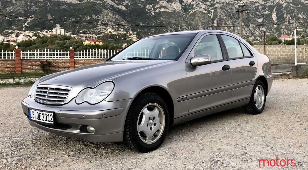 2003' Mercedes-Benz C 200 photo #1