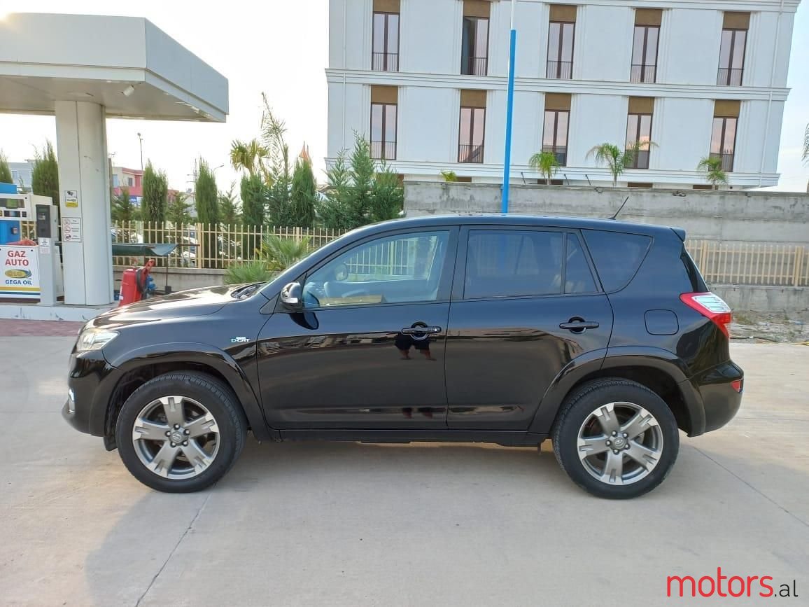 2011' Toyota RAV4 photo #3