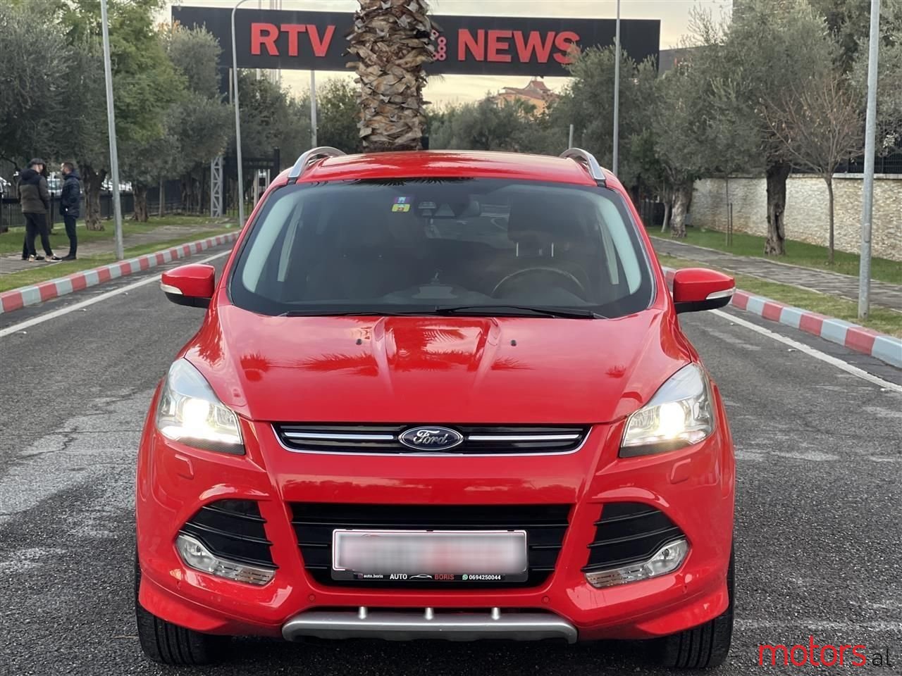 2014' Ford Kuga photo #2