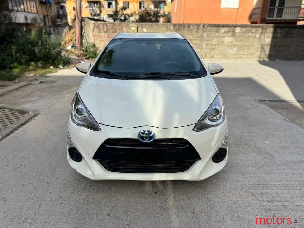 2015' Toyota Prius photo #1