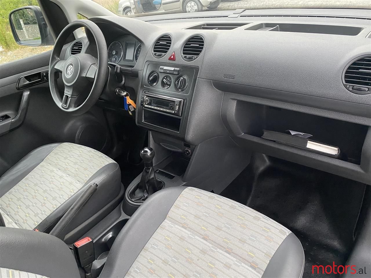 2012' Volkswagen Caddy photo #5