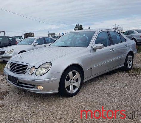 2002' Mercedes-Benz E-Class photo #1