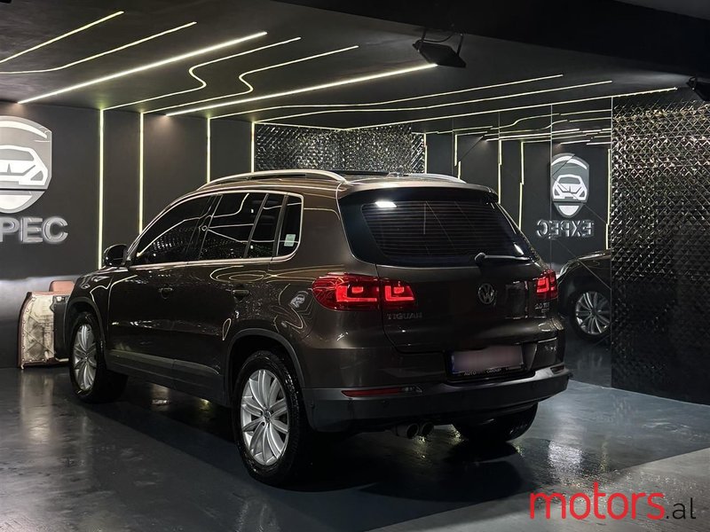 2014' Volkswagen Tiguan photo #4