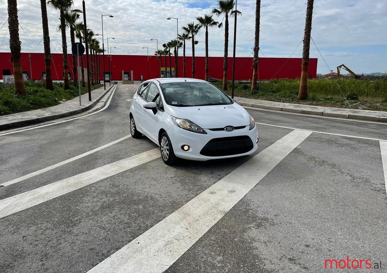 2010' Ford Fiesta photo #1