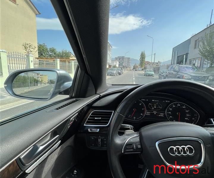 2014' Audi A8 photo #4