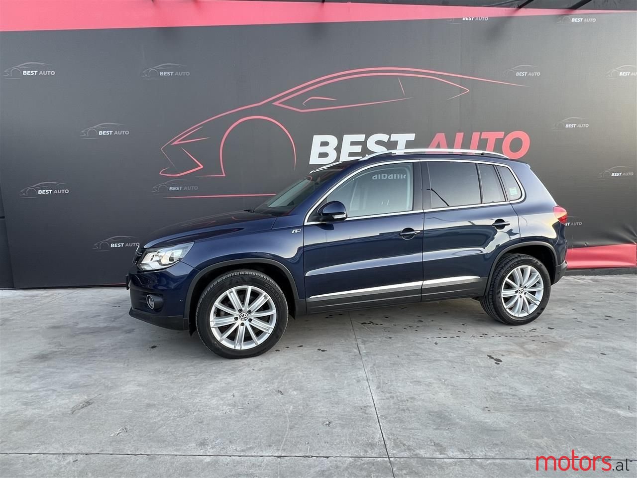 2013' Volkswagen Tiguan photo #1