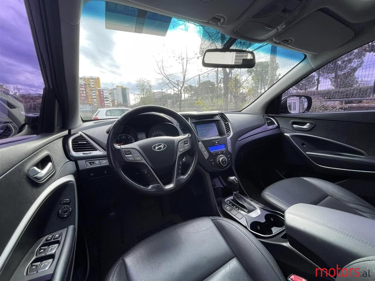 2013' Hyundai Santa Fe photo #5