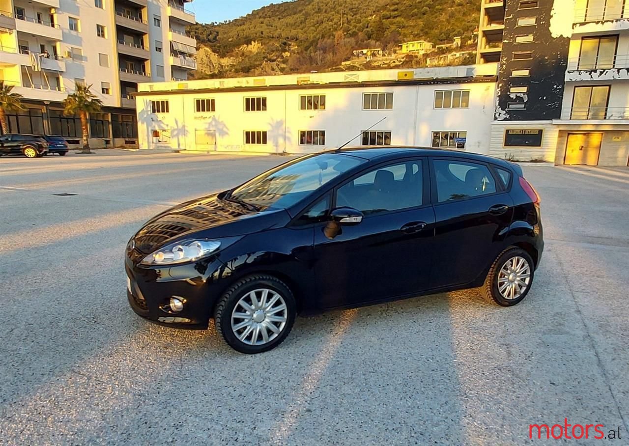 2012' Ford Fiesta photo #5