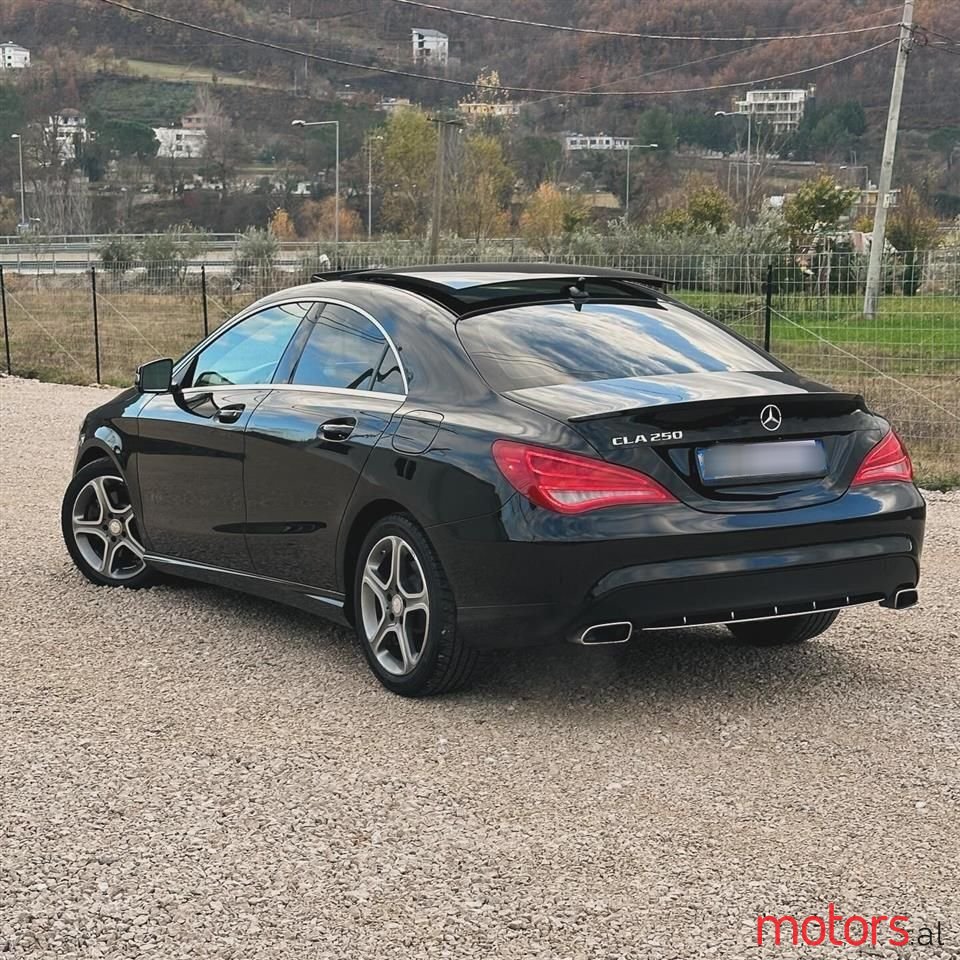 2014' Mercedes-Benz CLA 250 photo #2
