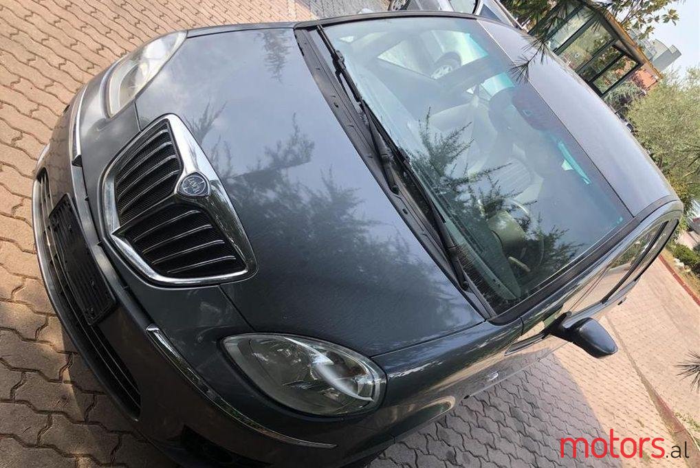 2010' Lancia Musa photo #1