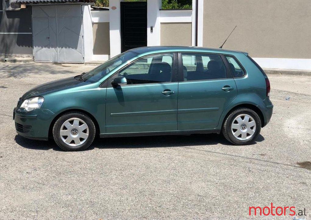 2005' Volkswagen Polo photo #1