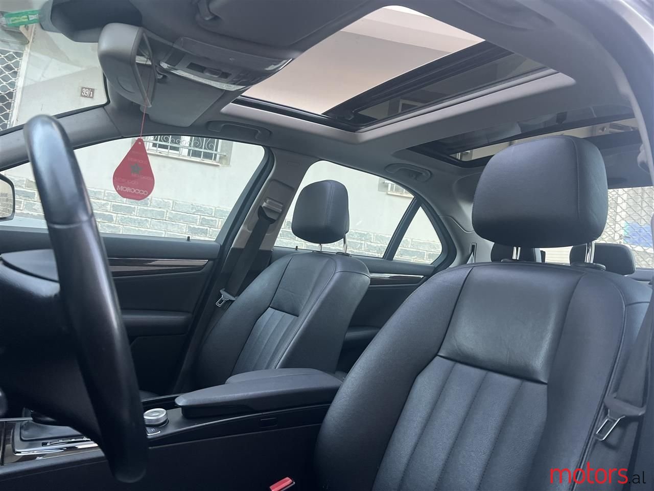 2008' Mercedes-Benz C 300 photo #5