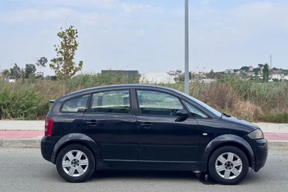 2003' Audi A2
