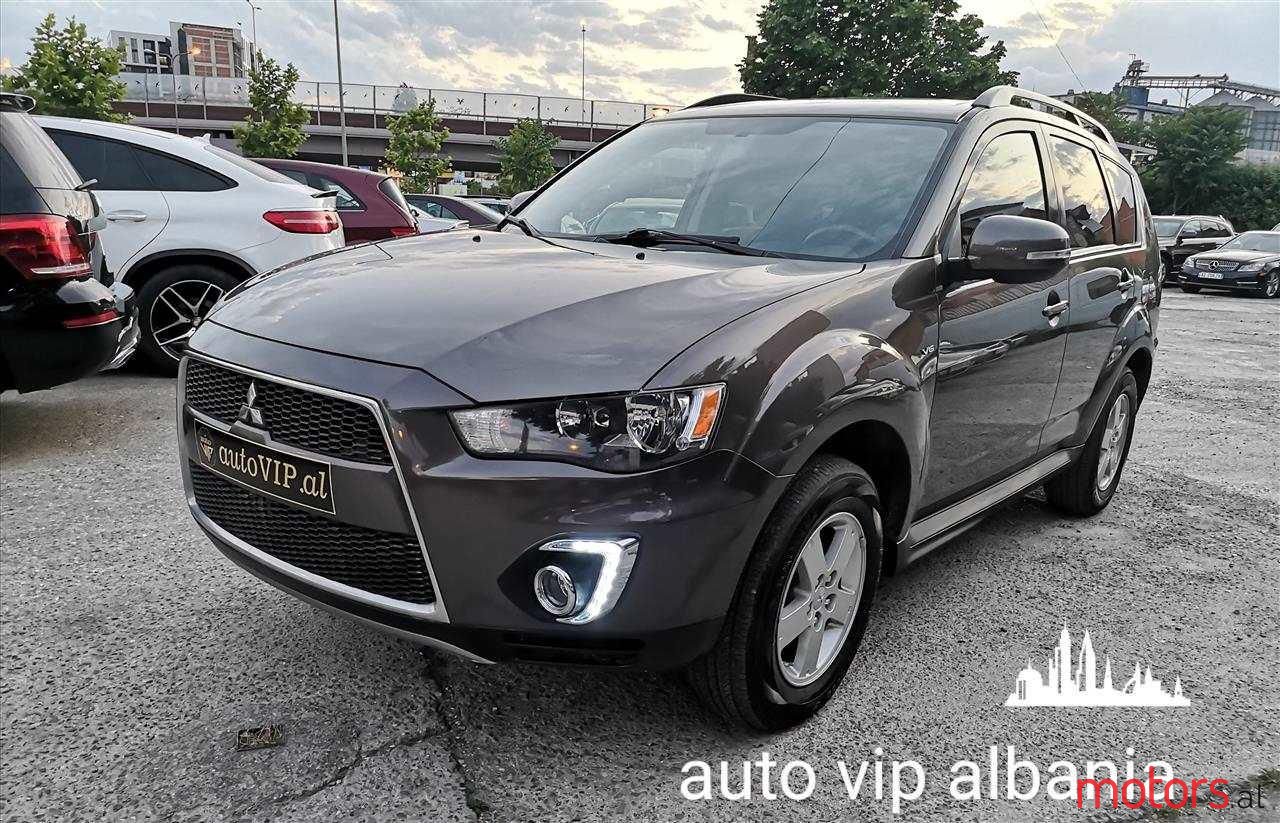 2013' Mitsubishi Outlander photo #1