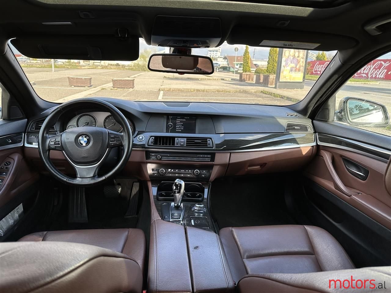 2011' BMW 528 photo #6