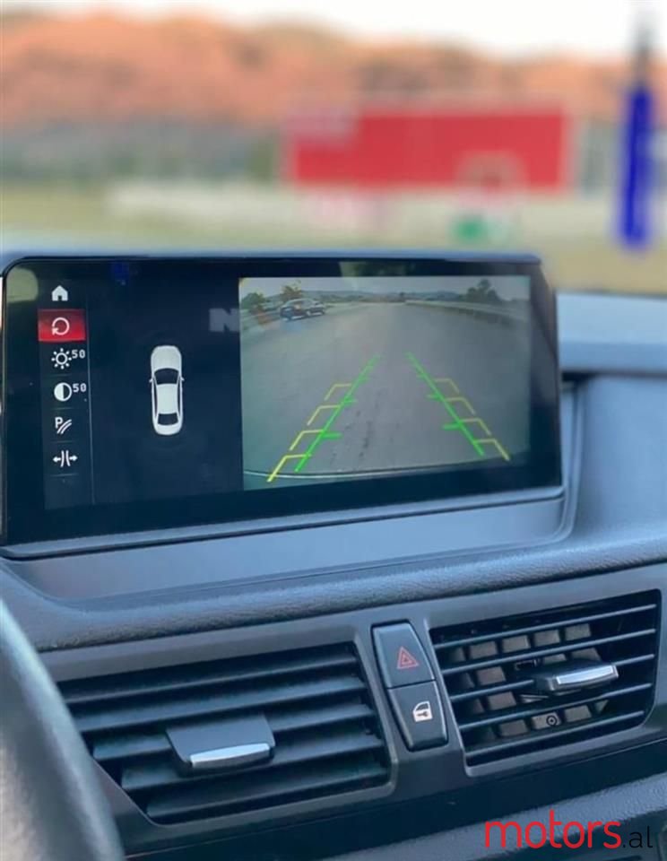 2013' BMW X1 photo #5