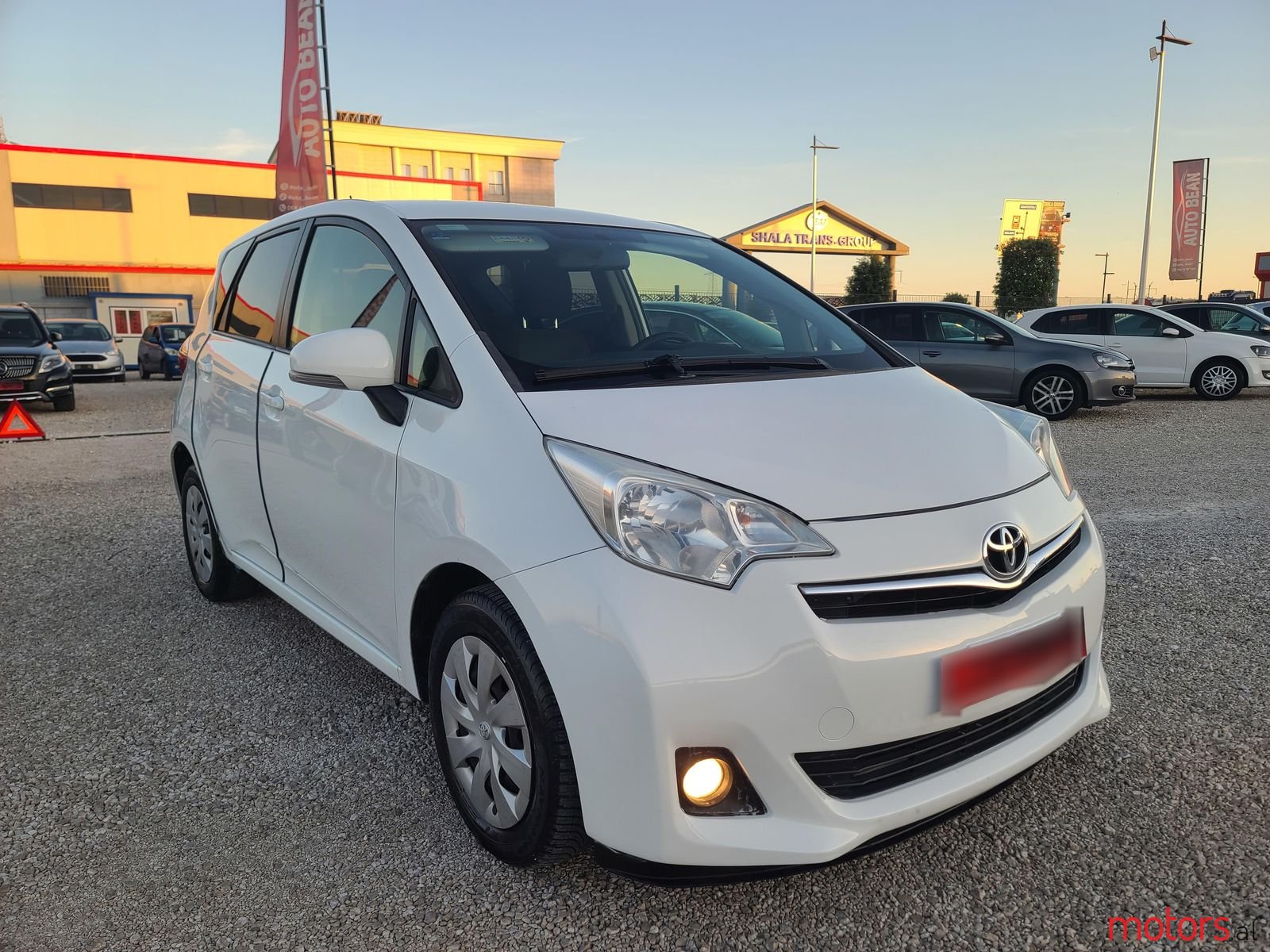 2014' Toyota Verso-S photo #2