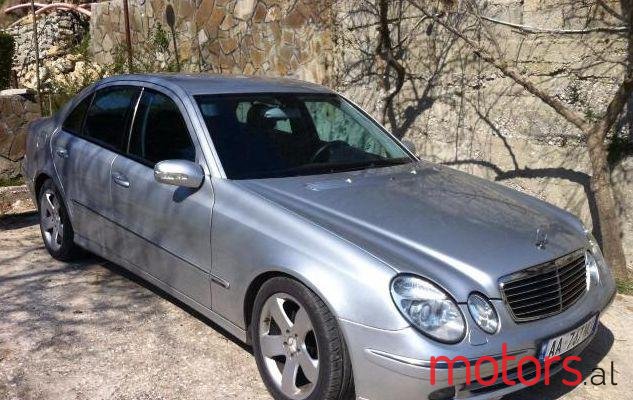 2005' Mercedes-Benz E-Class photo #1