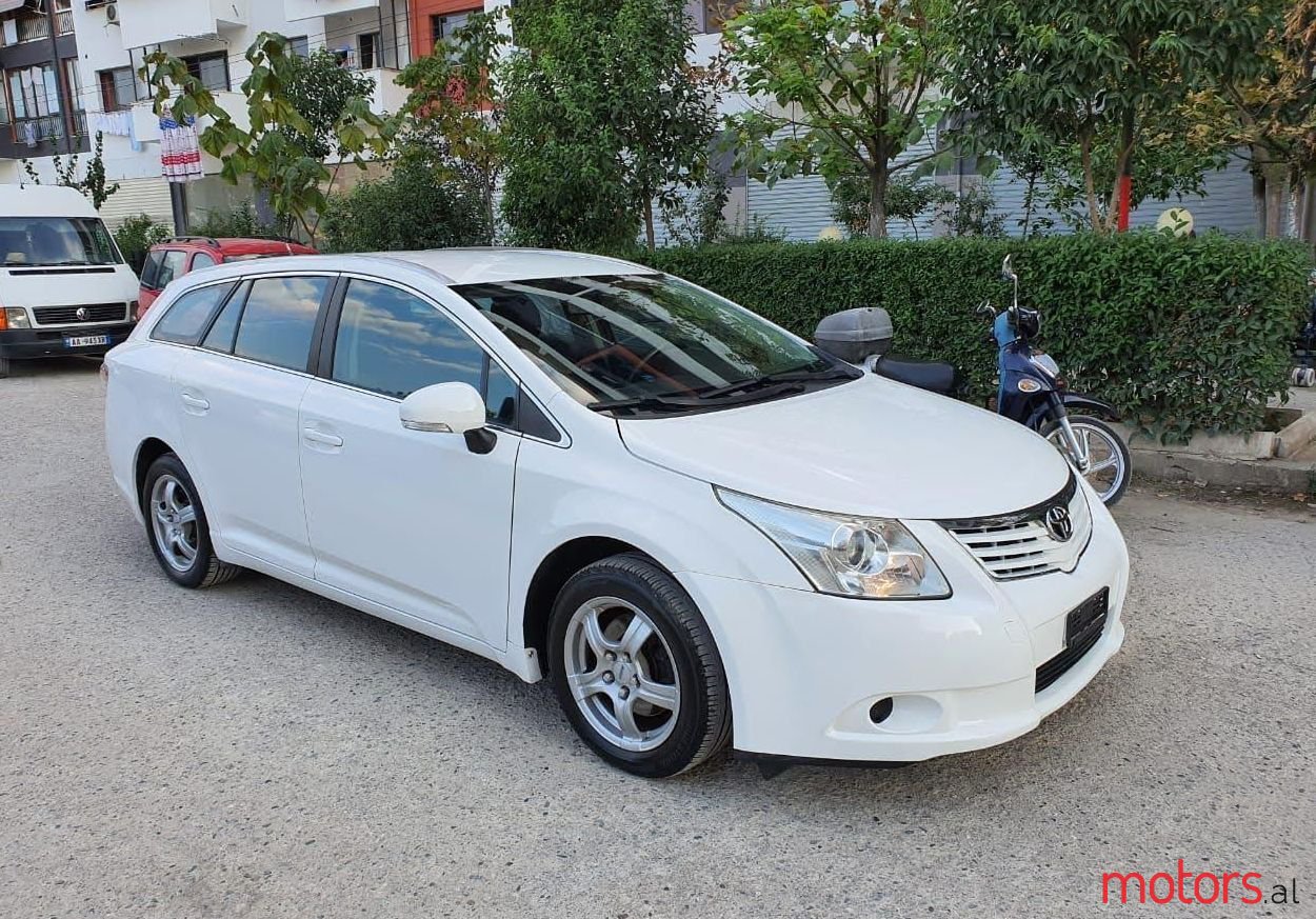 2010' Toyota Avensis photo #1