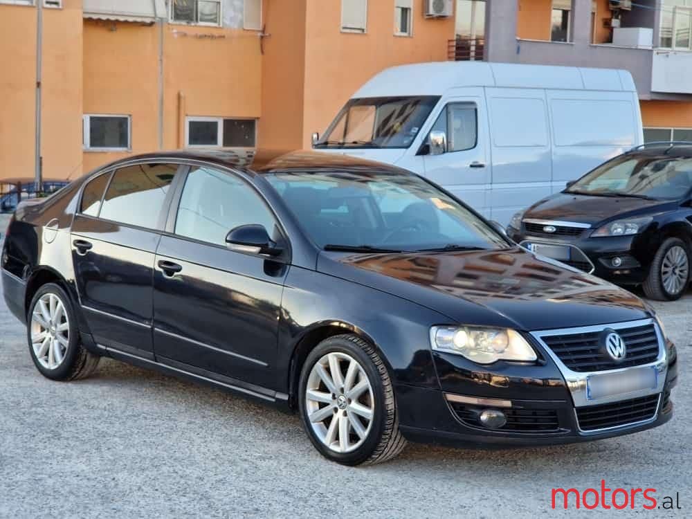 2007' Volkswagen Passat photo #2