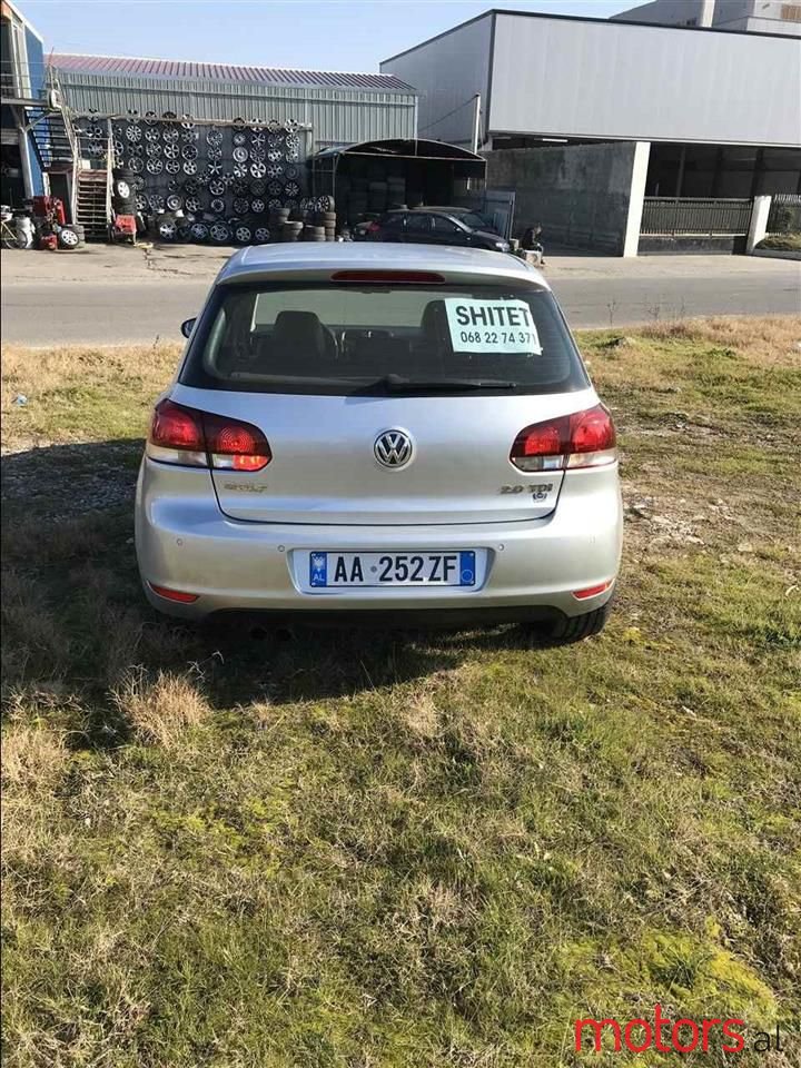 2008' Volkswagen Golf photo #4