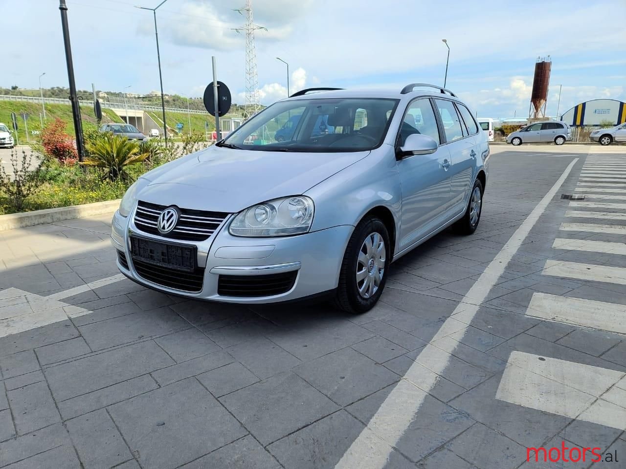 2008' Volkswagen Golf photo #6