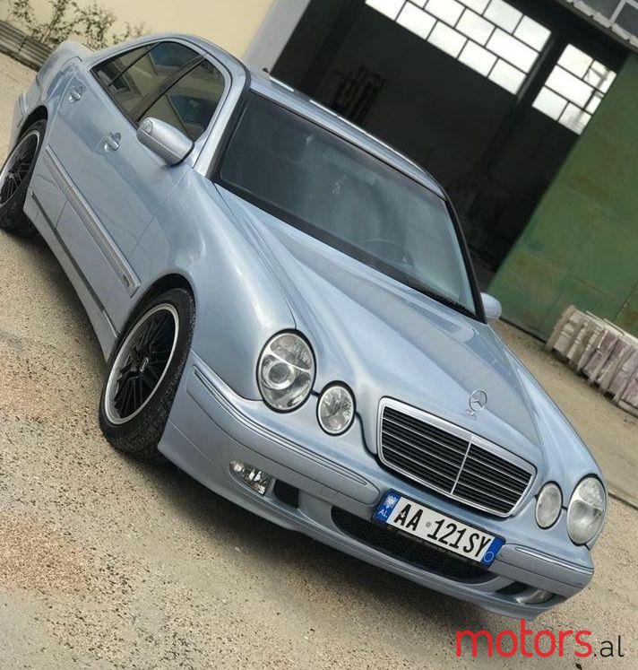 2001' Mercedes-Benz 270 photo #2