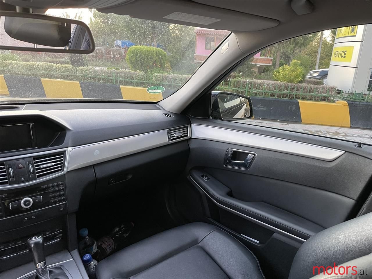 2009' Mercedes-Benz E 220 photo #1