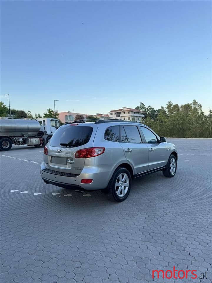 2008' Hyundai Santa Fe photo #6