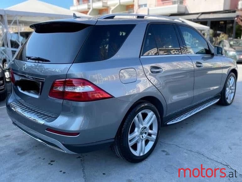 2012' Mercedes-Benz ML 350 photo #3