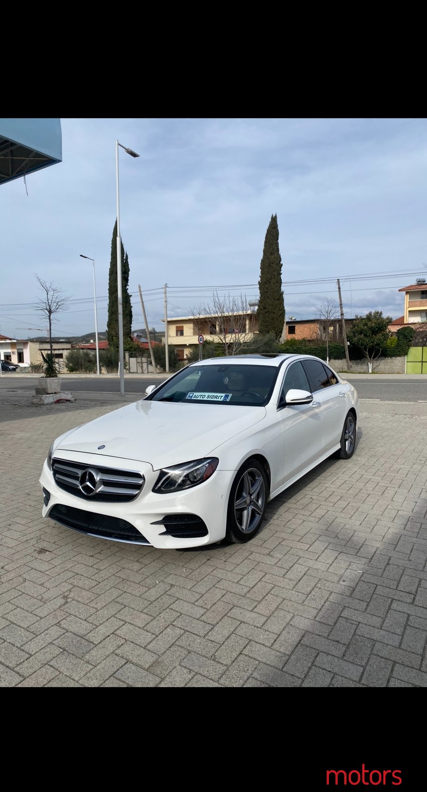 2017' Mercedes-Benz E-Class photo #1