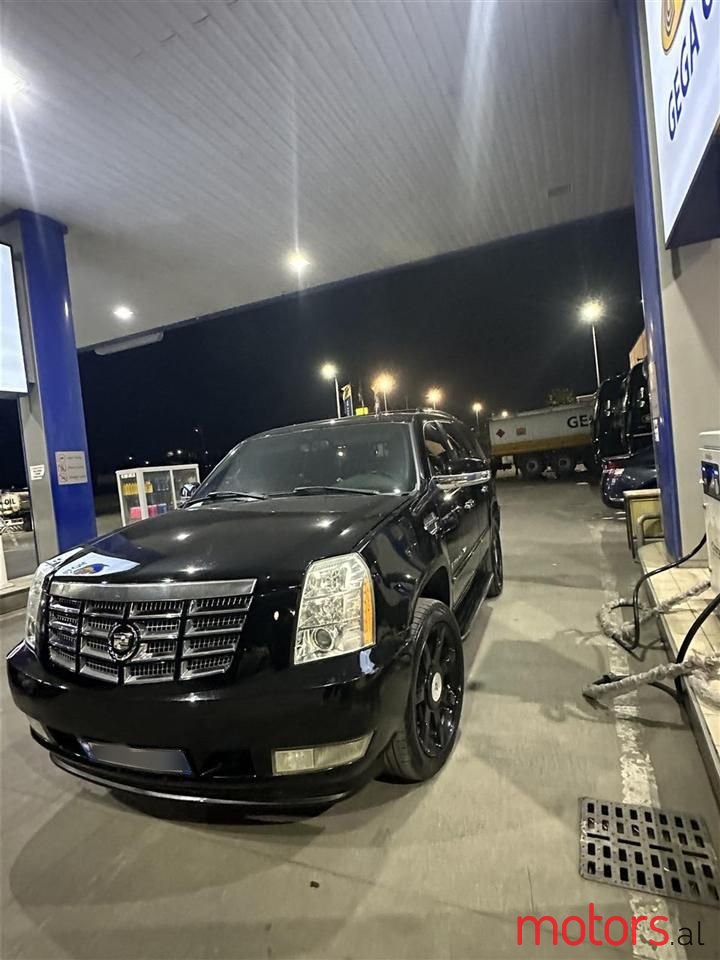 2008' Cadillac Escalade photo #5