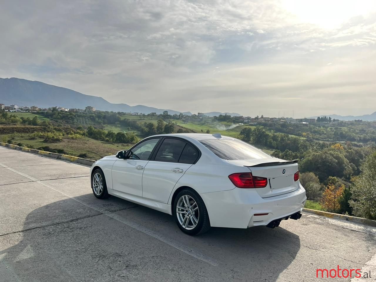 2012' BMW 328 photo #2