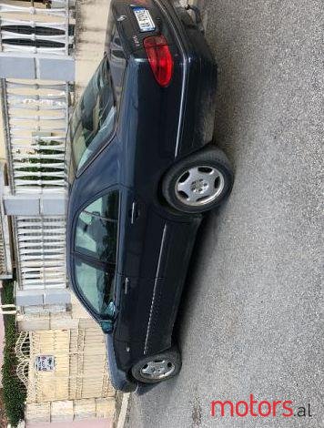 2000' Mercedes-Benz E-Class photo #1