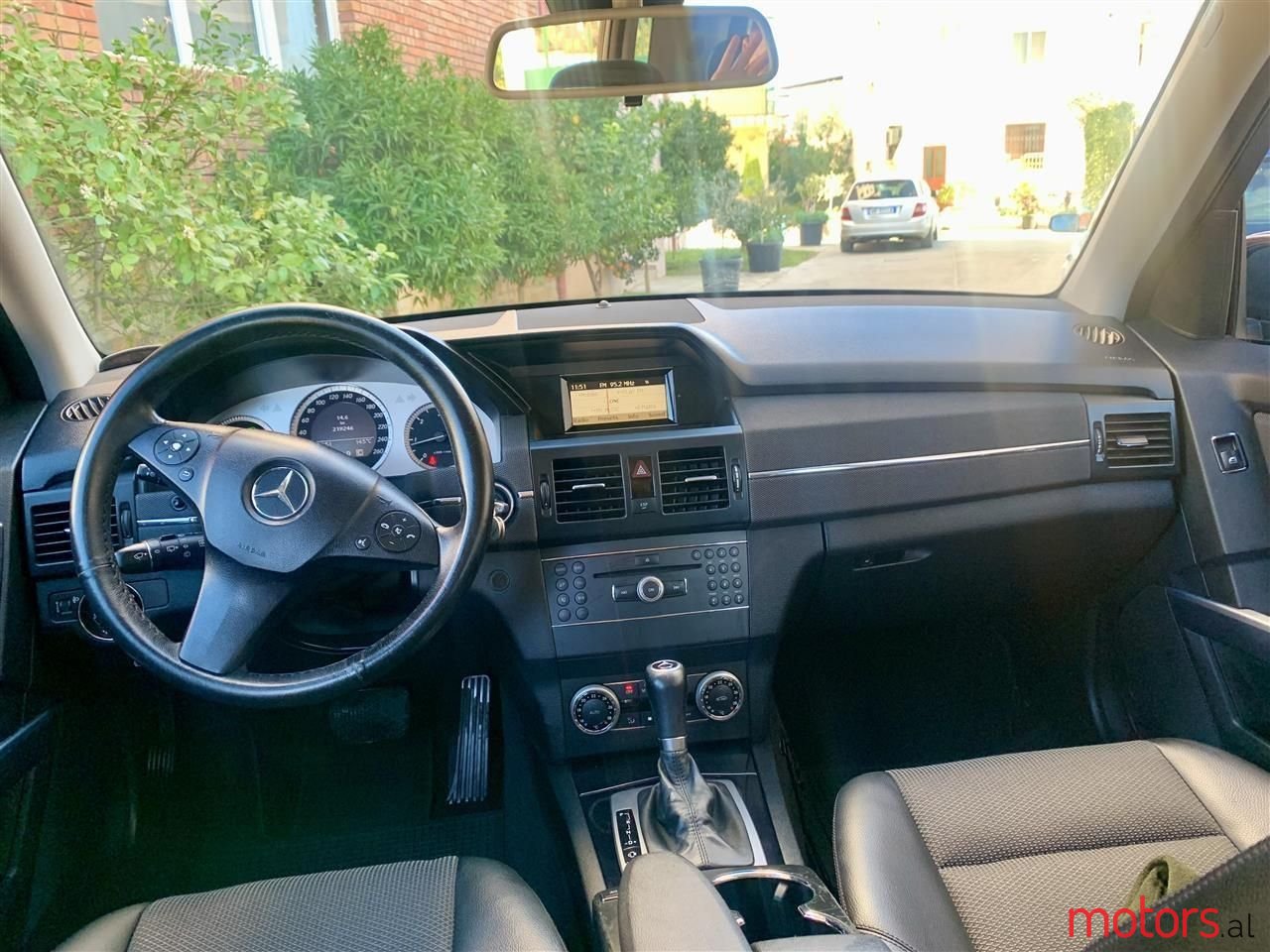 2010' Mercedes-Benz GLK 220 photo #4