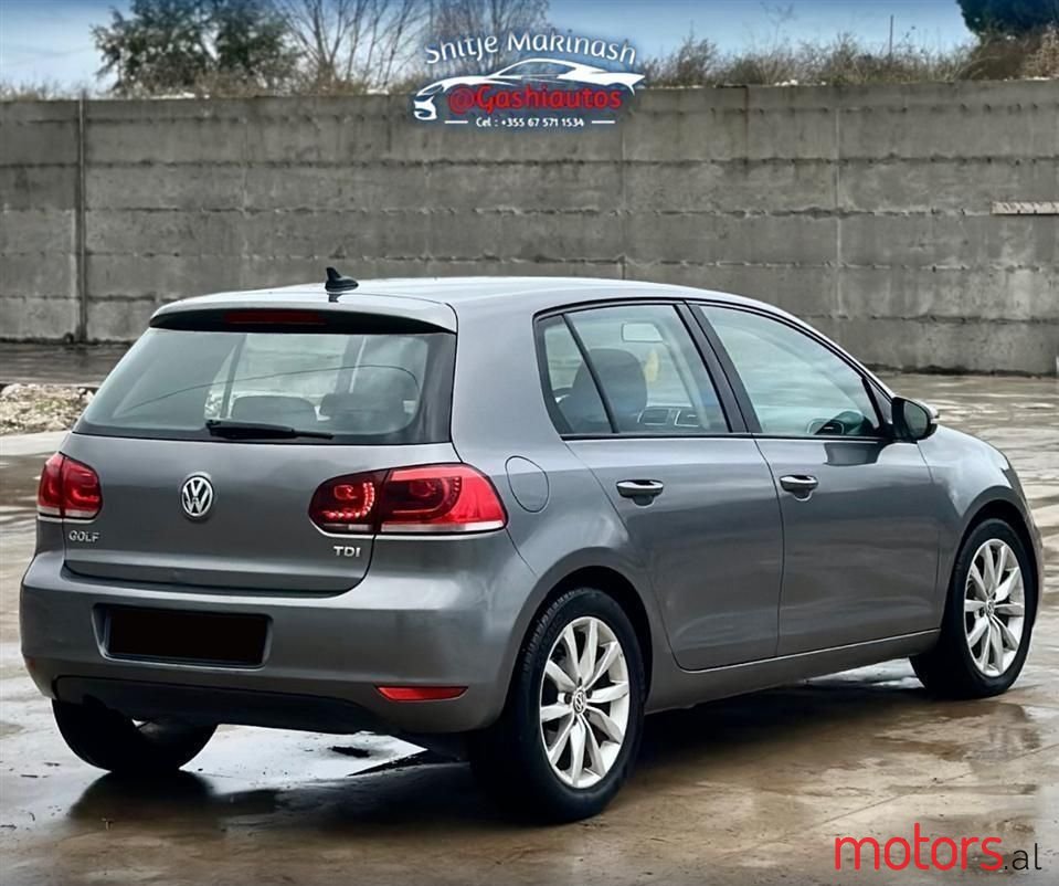 2010' Volkswagen Golf photo #3