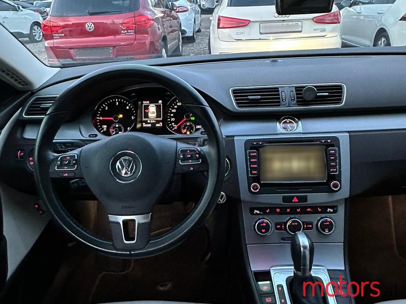 2015' Volkswagen CC photo #6