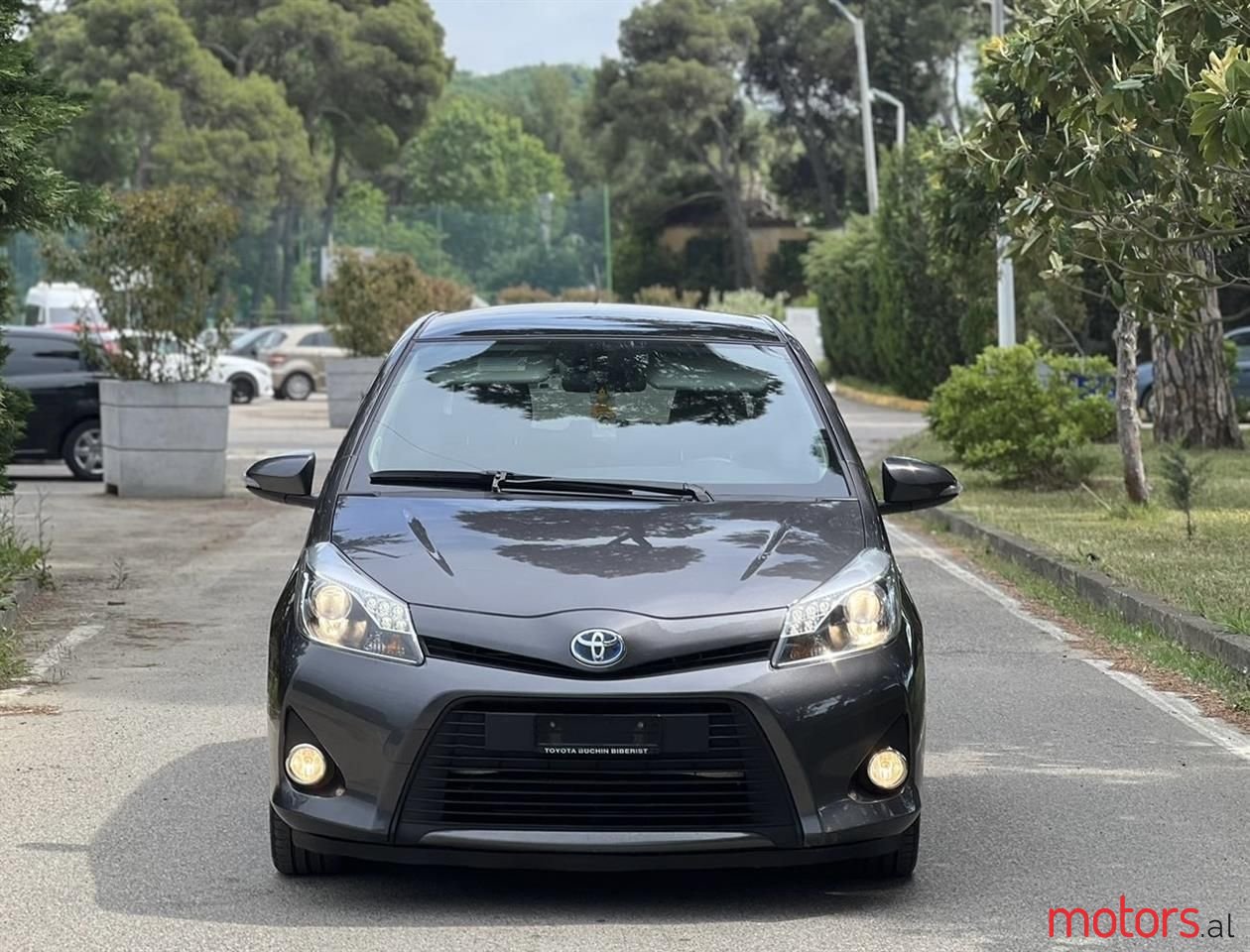 2013' Toyota Yaris photo #2