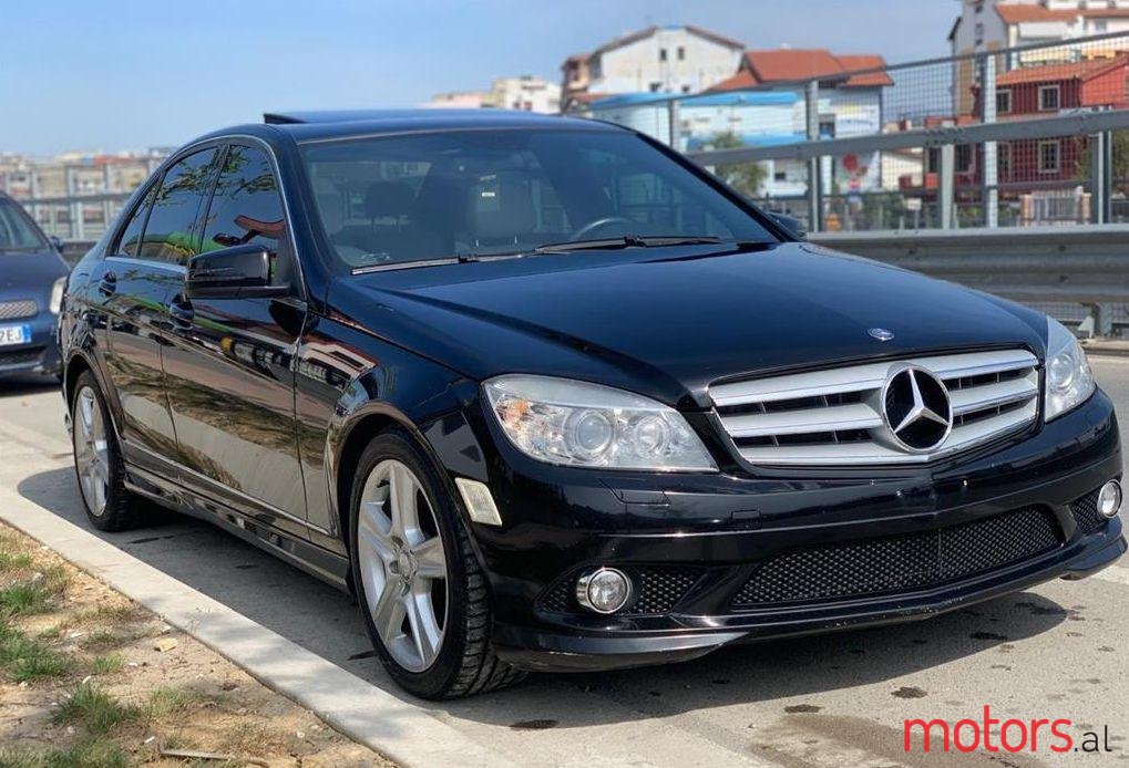 2010' Mercedes-Benz C 300 photo #1