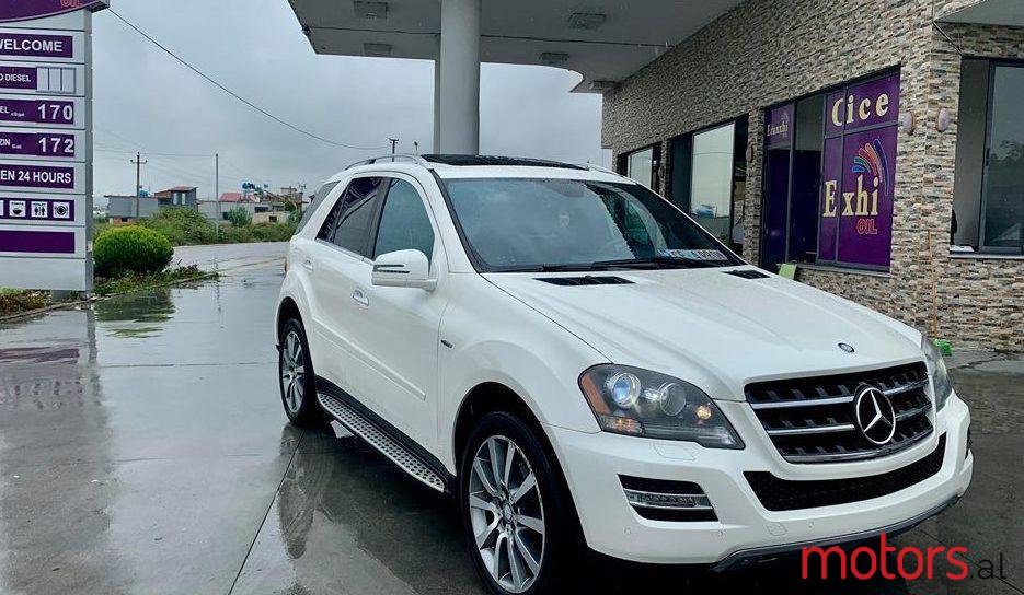 2011' Mercedes-Benz ML 350 photo #1