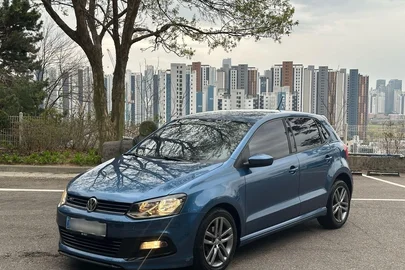 2015' Volkswagen Polo
