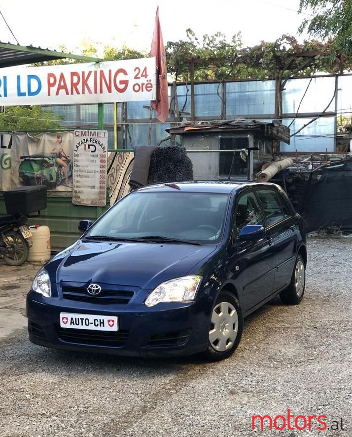 2004' Toyota Corolla photo #1