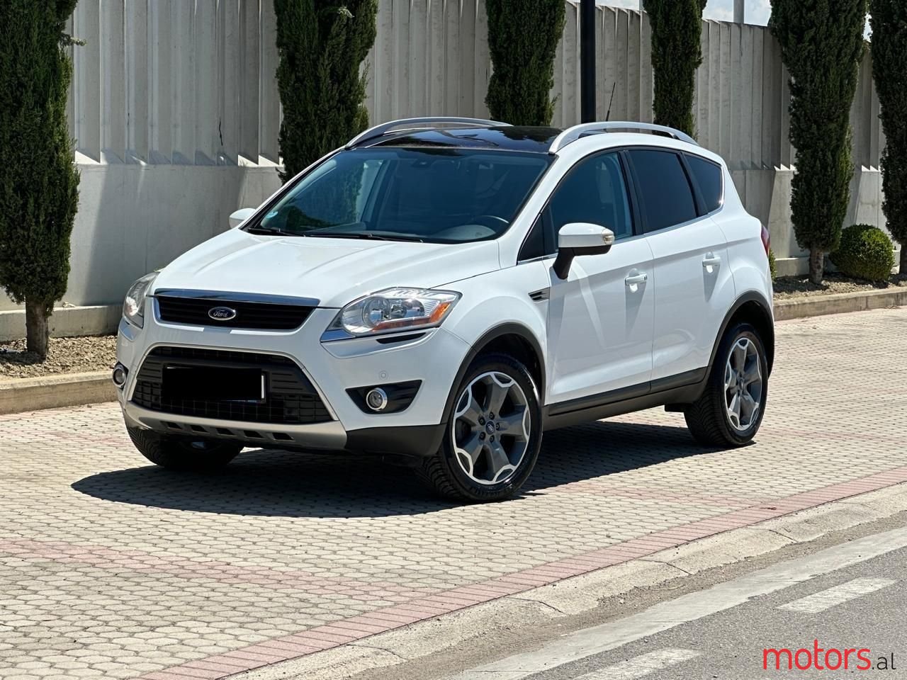 2009' Ford Kuga photo #3