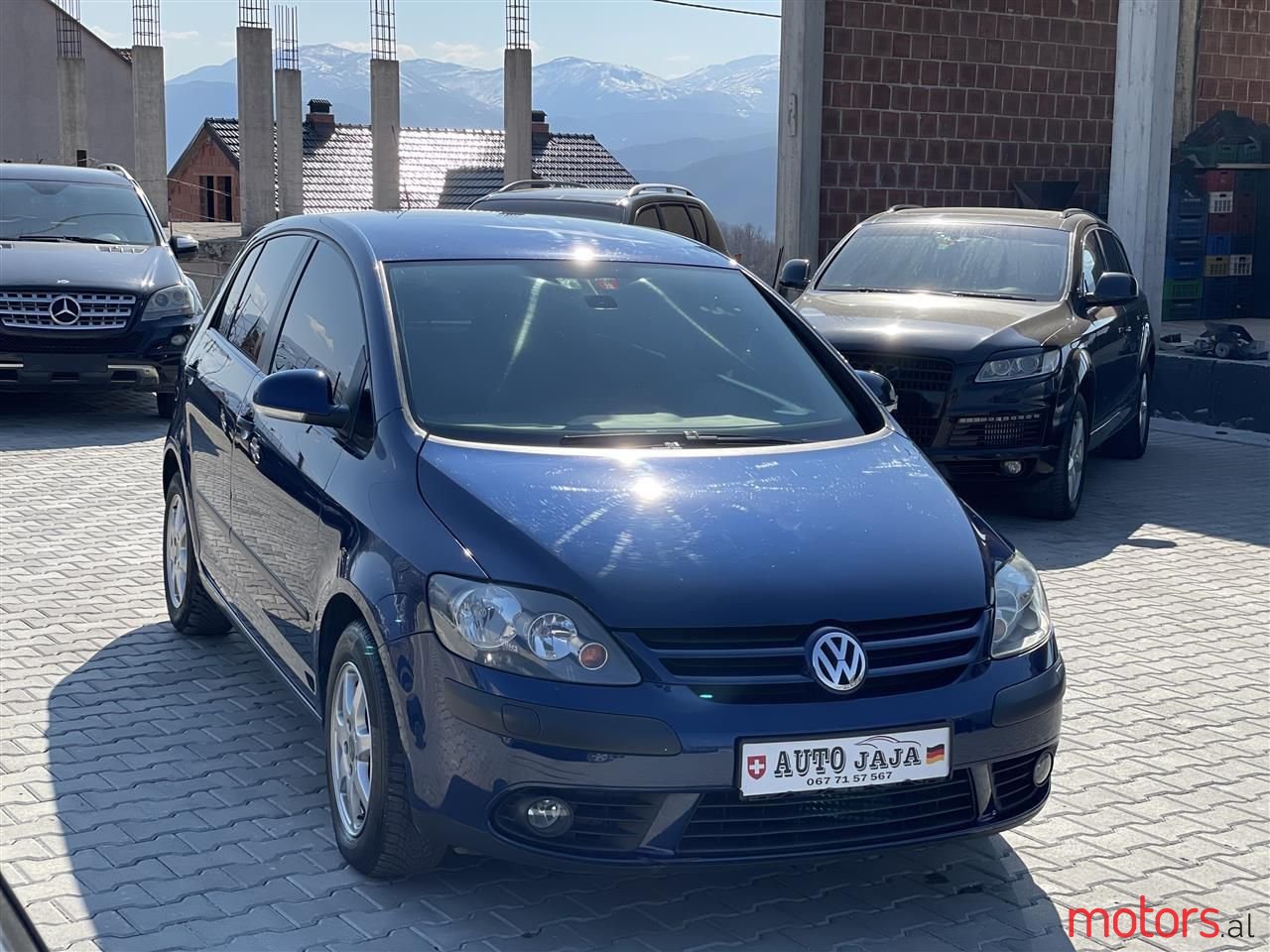 2005' Volkswagen Golf photo #3