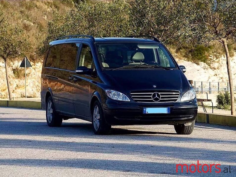 2004' Mercedes-Benz Viano photo #1