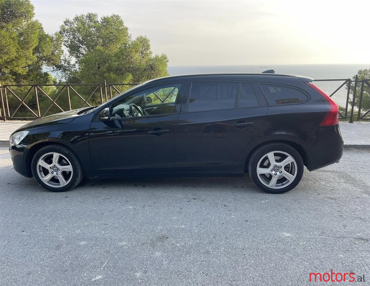 2010' Volvo V60 photo #3