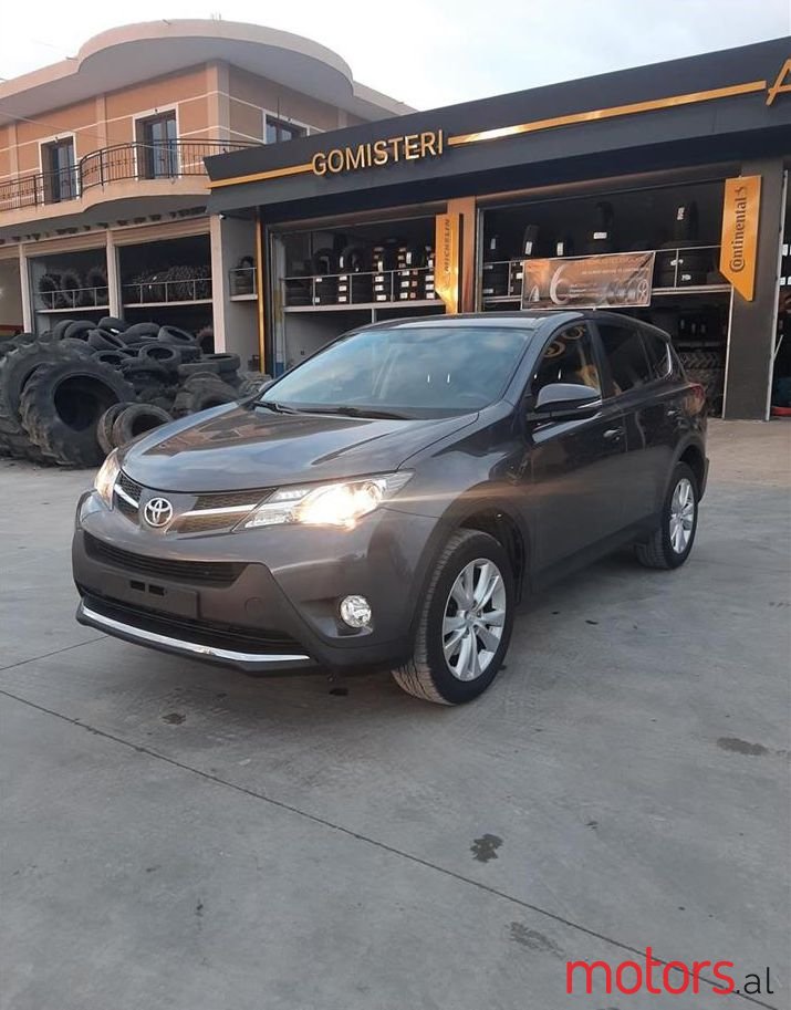 2013' Toyota RAV4 photo #1