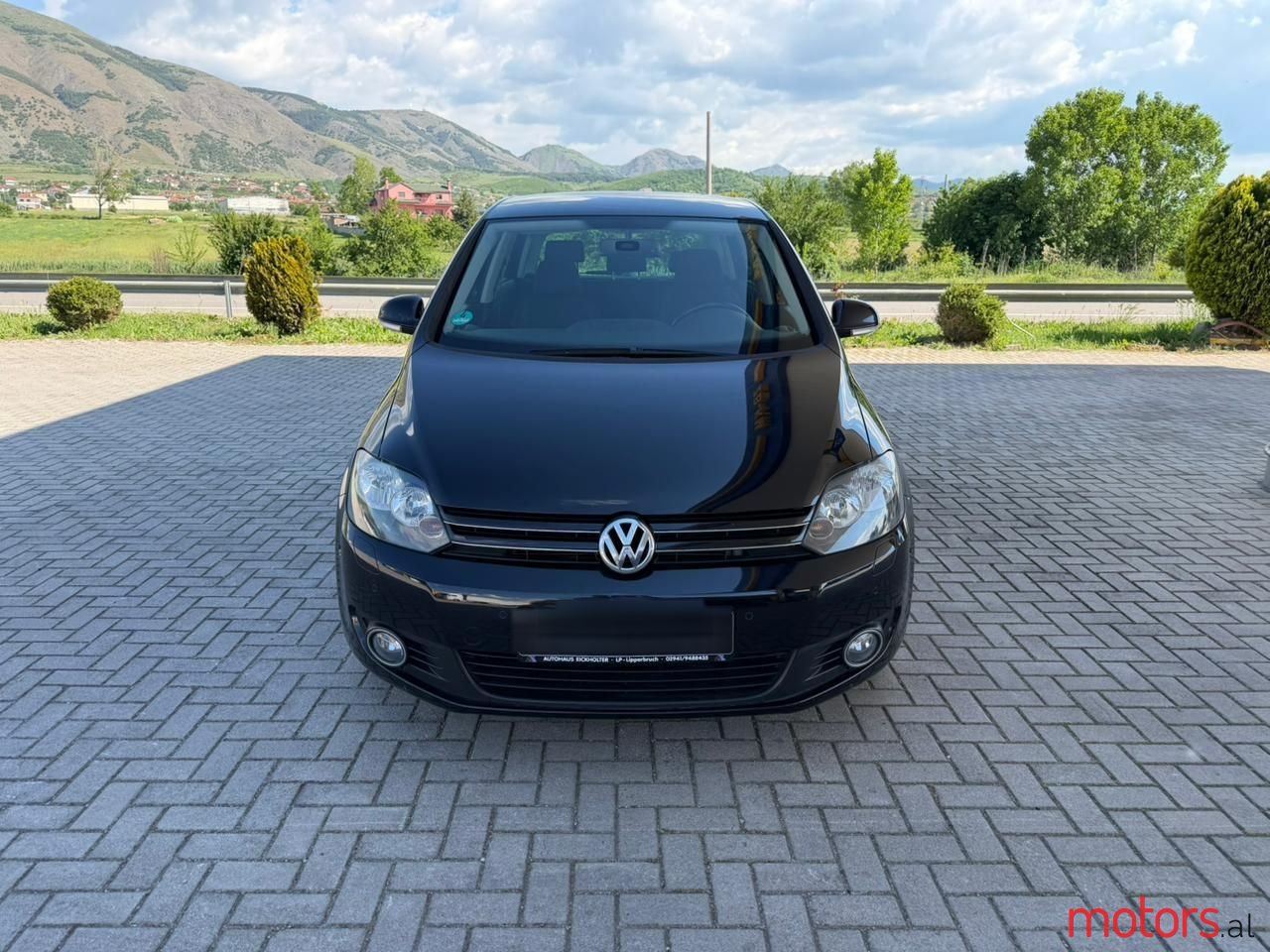 2011' Volkswagen Golf Plus photo #4
